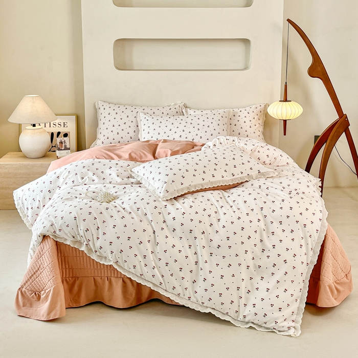 91家纺网 家纺一手货源 找家纺 斯卡诺家纺 2026新款全棉纯棉花边床盖四件套 樱桃-纯棉花边