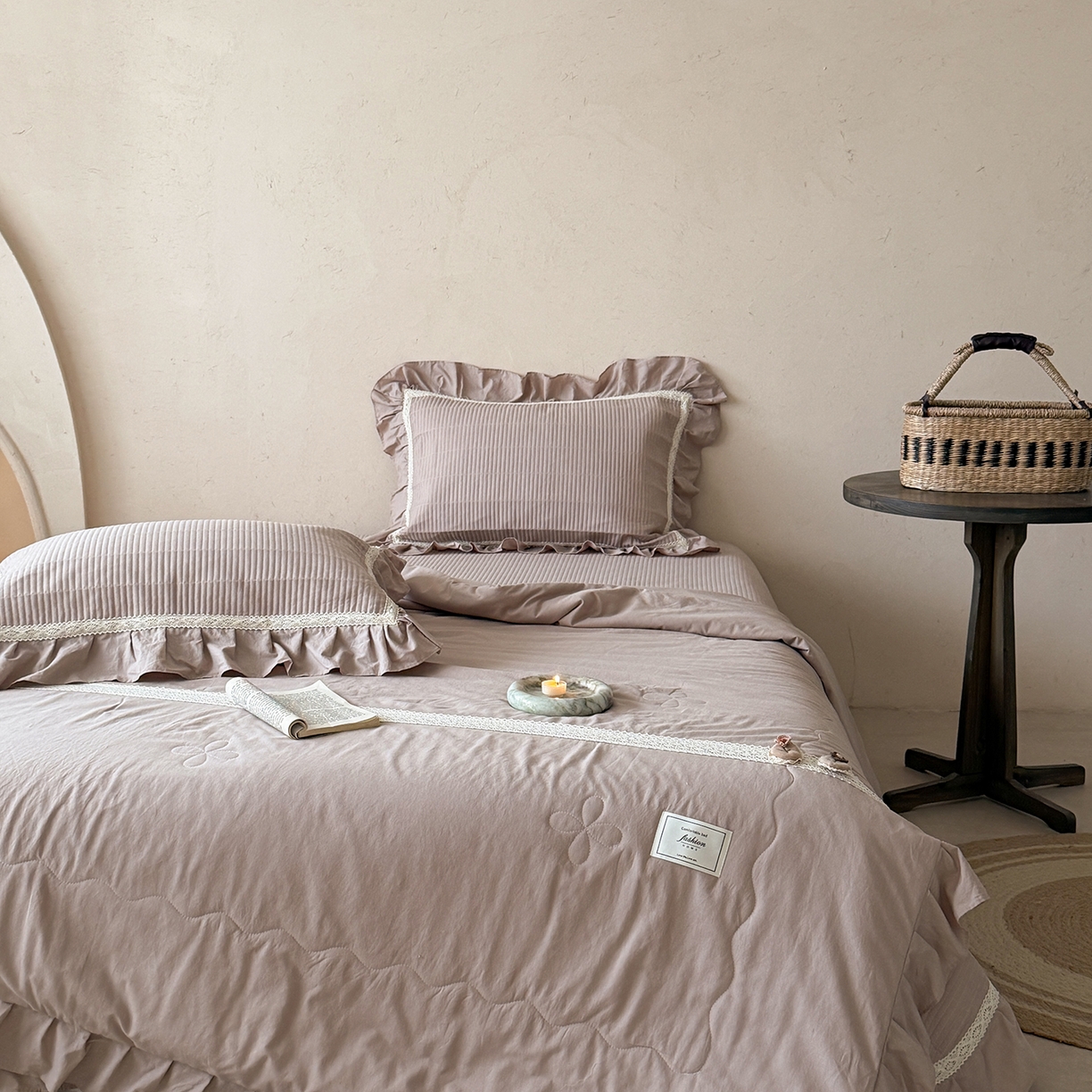 91家纺网 家纺一手货源 找家纺 佰织鑫家居 2026新款天竹棉麻多功能床盖款四件套 棉麻-奶咖