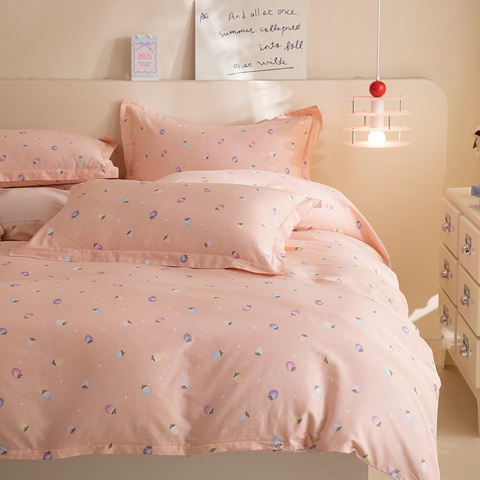 91家纺网 家纺一手货源 找家纺 八十八家纺 2025新款全棉12868床笠款四件套 奶油草莓