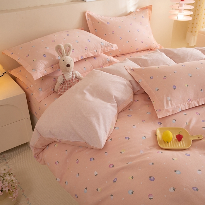 91家纺网 家纺一手货源 找家纺 八十八家纺 2025新款全棉12868床笠款四件套 奶油草莓