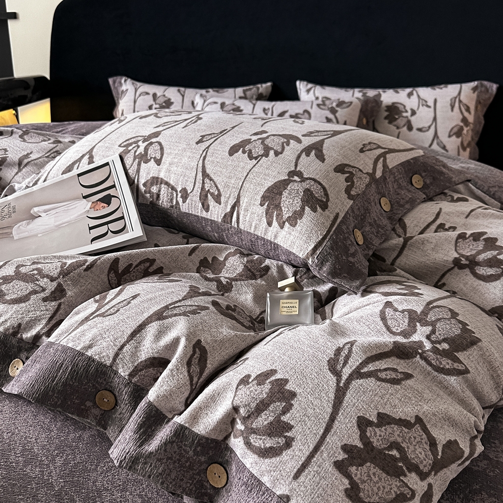 91家纺网 家纺一手货源 找家纺 爱彼家纺 2026新款四季款纽扣款轻奢原麻四件套-套件系列一 轻奢原麻-凤尾花语