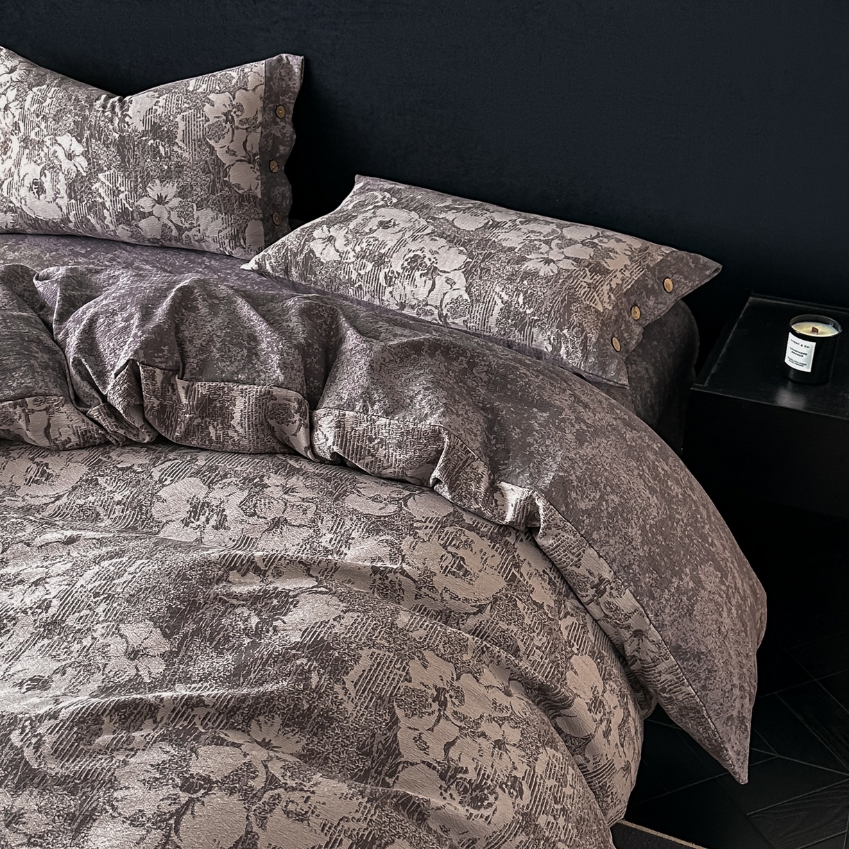 91家纺网 家纺一手货源 找家纺 爱彼家纺 2026新款四季款纽扣款轻奢原麻四件套-套件系列一 轻奢原麻-伊莉莎-咖