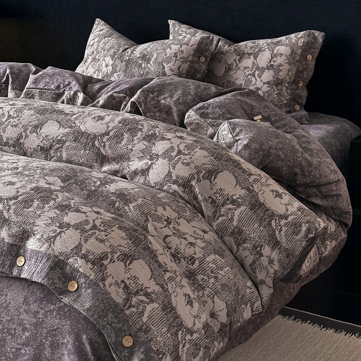 91家纺网 家纺一手货源 找家纺 爱彼家纺 2026新款四季款纽扣款轻奢原麻四件套-套件系列一 轻奢原麻-伊莉莎-咖