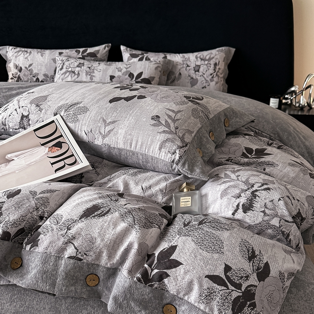 91家纺网 家纺一手货源 找家纺 爱彼家纺 2026新款四季款纽扣款轻奢原麻四件套-套件系列一 轻奢原麻-相思-灰