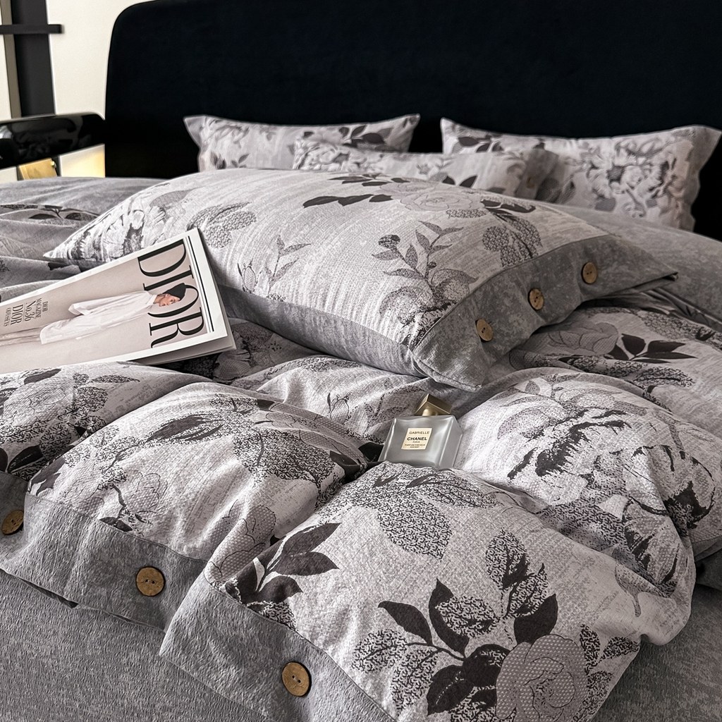 91家纺网 家纺一手货源 找家纺 爱彼家纺 2026新款四季款纽扣款轻奢原麻四件套-套件系列一 轻奢原麻-相思-灰