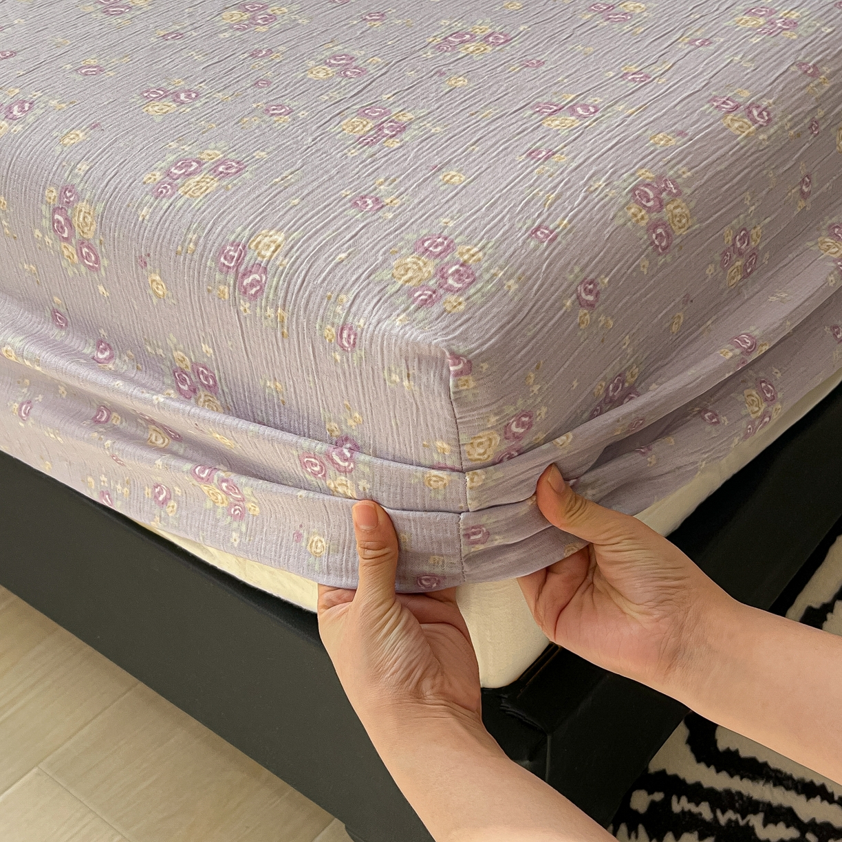 91家纺网 家纺一手货源 找家纺 （总）韩巢家纺 2026新款三层纱单床笠热销款防滑床笠单件