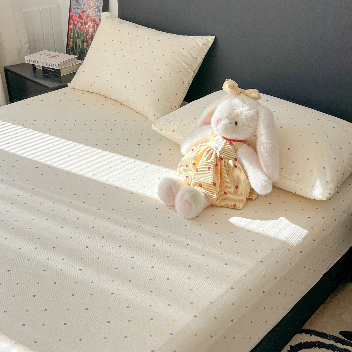 91家纺网 家纺一手货源 找家纺 韩巢家纺 2026新款三层纱单床笠热销款防滑床笠单件 彩波波