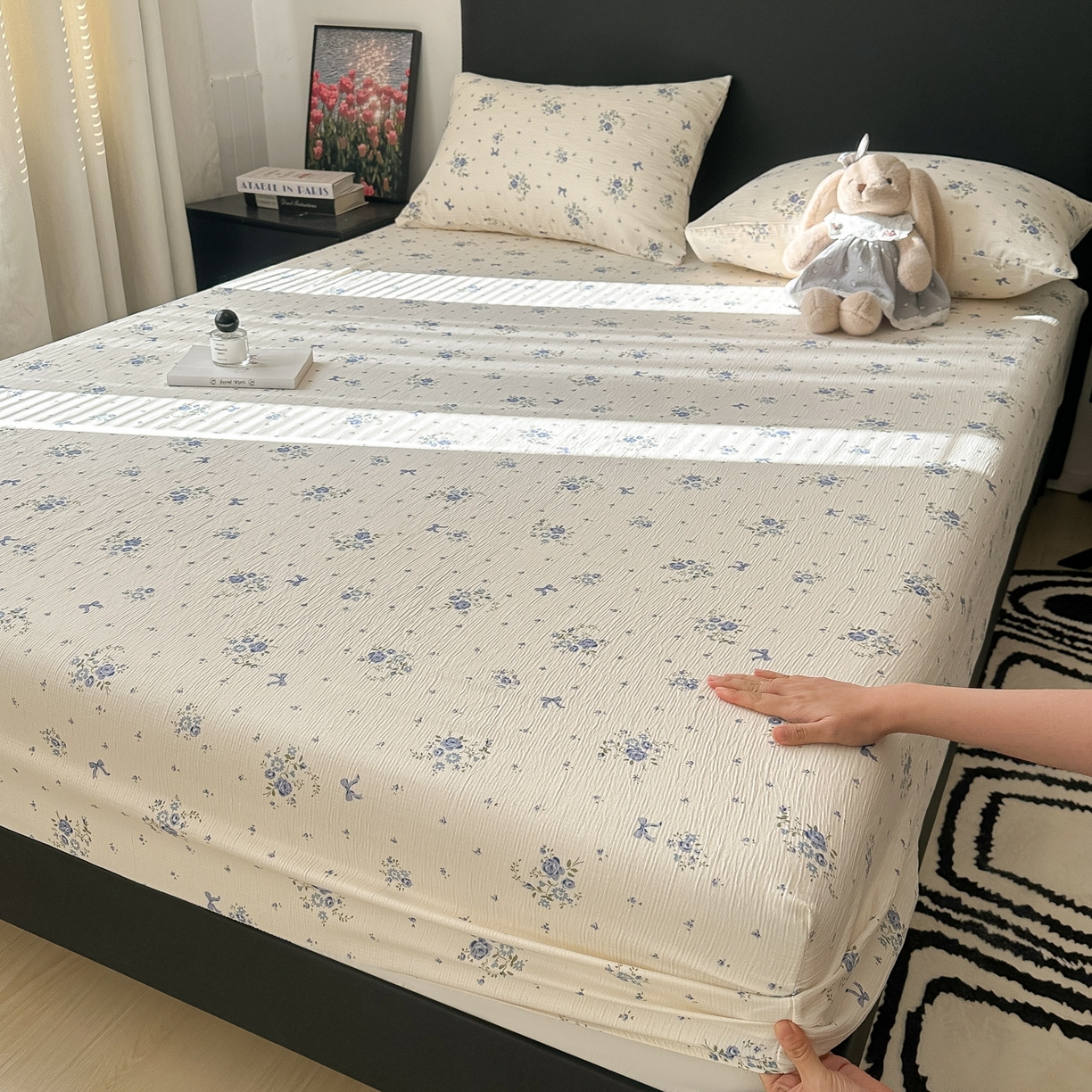 91家纺网 家纺一手货源 找家纺 韩巢家纺 2026新款三层纱单床笠热销款防滑床笠单件 贩卖夏风兰