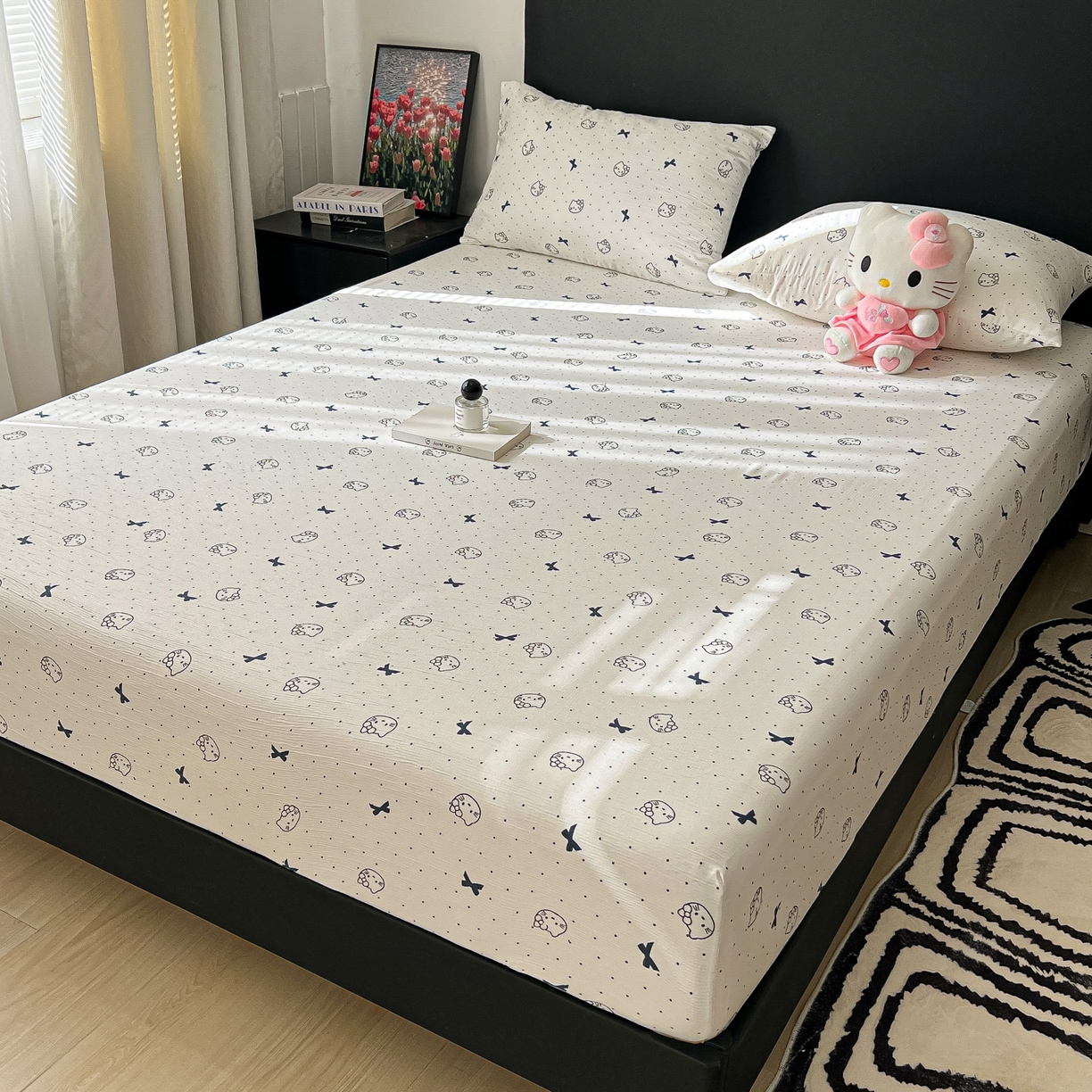 91家纺网 家纺一手货源 找家纺 韩巢家纺 2026新款三层纱单床笠热销款防滑床笠单件 蓝莓小猫