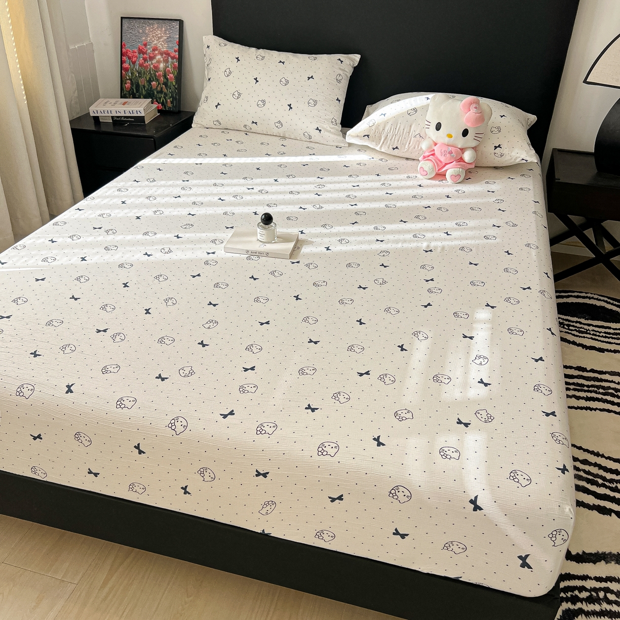 91家纺网 家纺一手货源 找家纺 韩巢家纺 2026新款三层纱单床笠热销款防滑床笠单件 蓝莓小猫