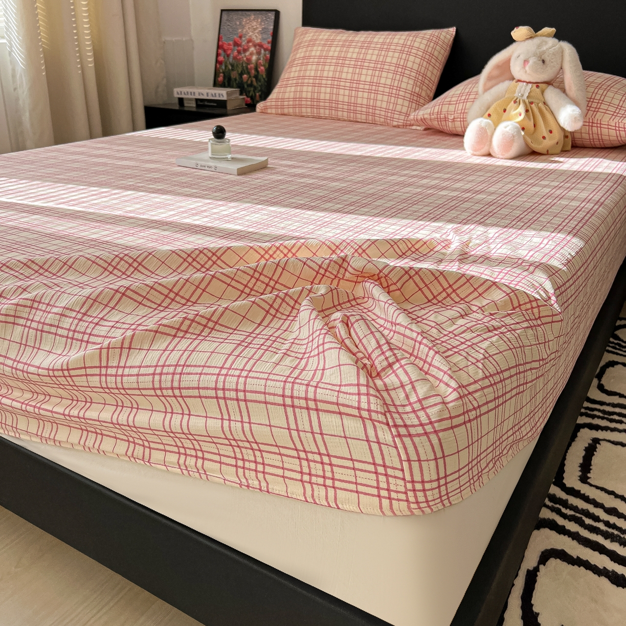 91家纺网 家纺一手货源 找家纺 韩巢家纺 2026新款三层纱单床笠热销款防滑床笠单件 梅森-粉