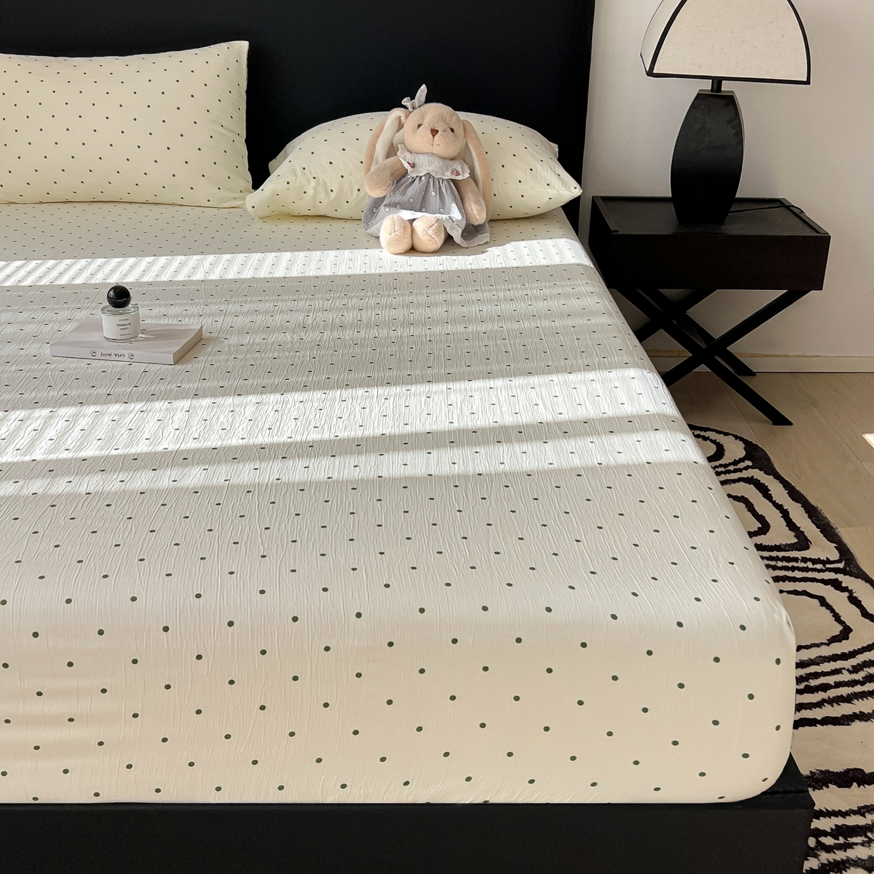 91家纺网 家纺一手货源 找家纺 韩巢家纺 2026新款三层纱单床笠热销款防滑床笠单件 小绿豆