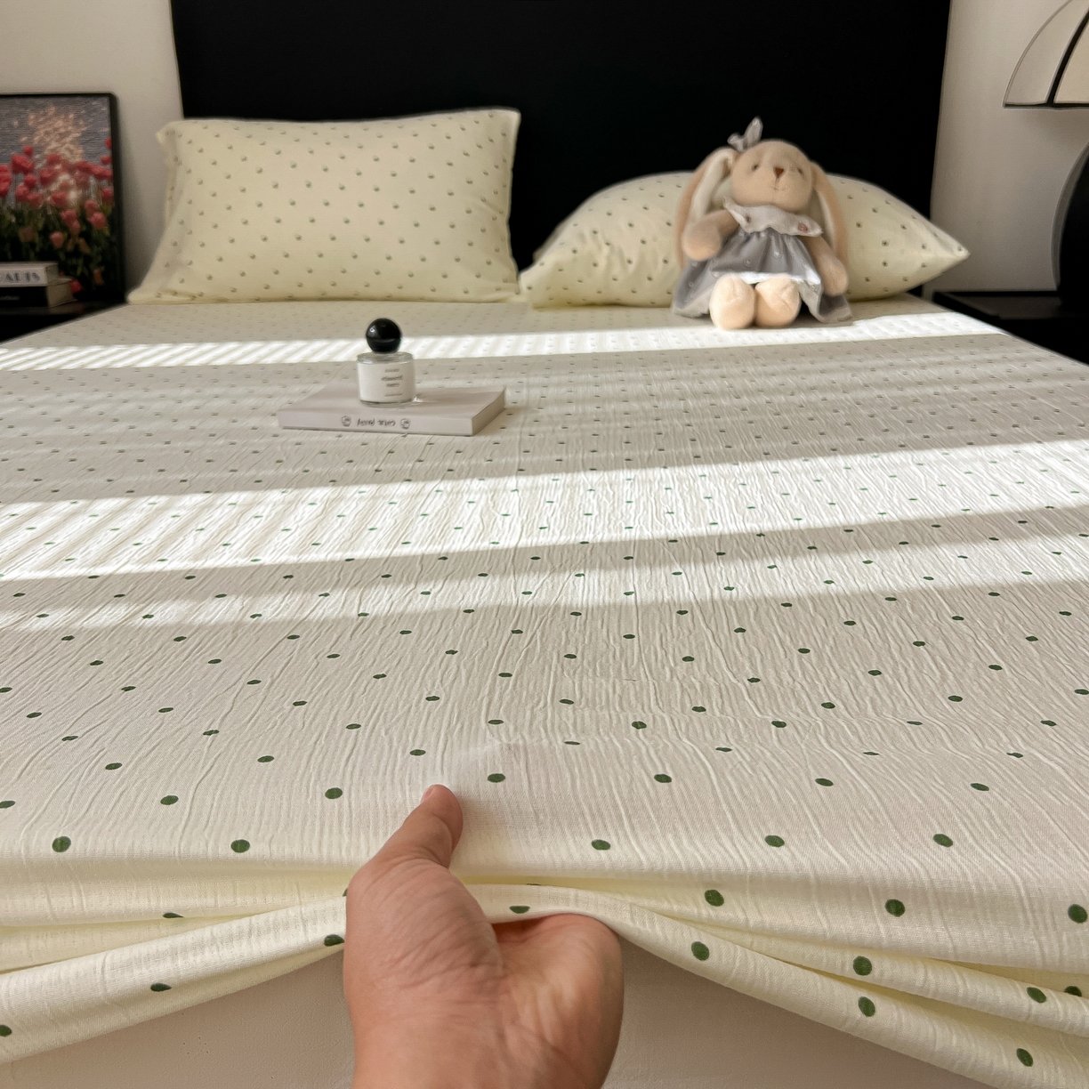 91家纺网 家纺一手货源 找家纺 韩巢家纺 2026新款三层纱单床笠热销款防滑床笠单件 小绿豆