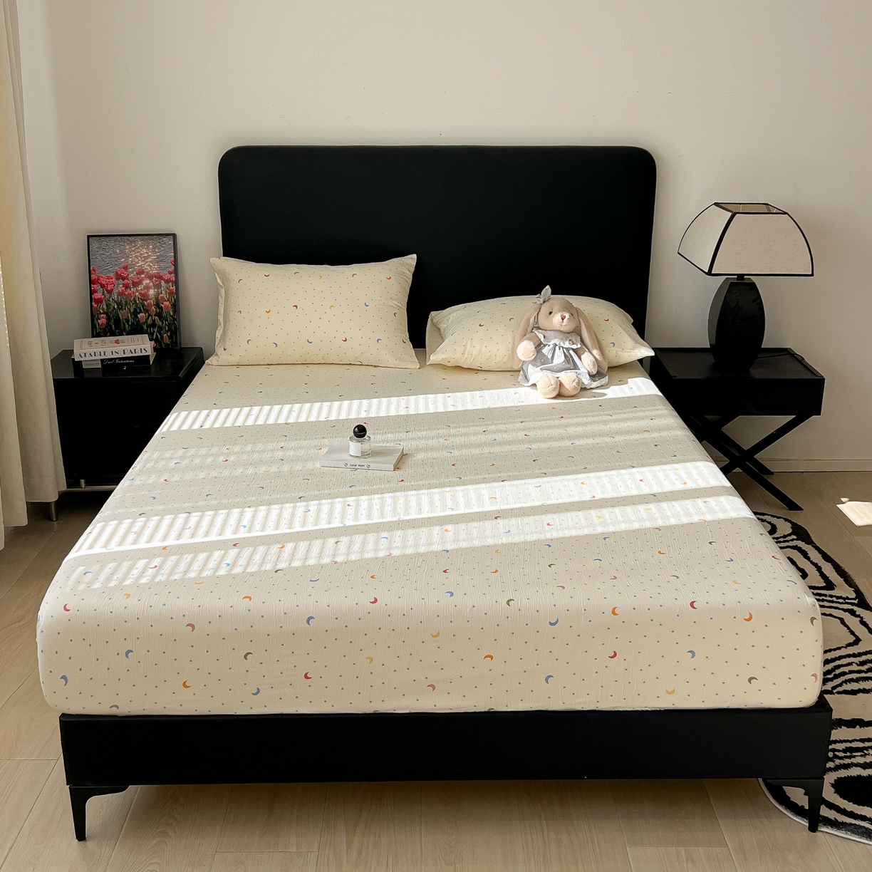 91家纺网 家纺一手货源 找家纺 韩巢家纺 2026新款三层纱单床笠热销款防滑床笠单件 星月天空