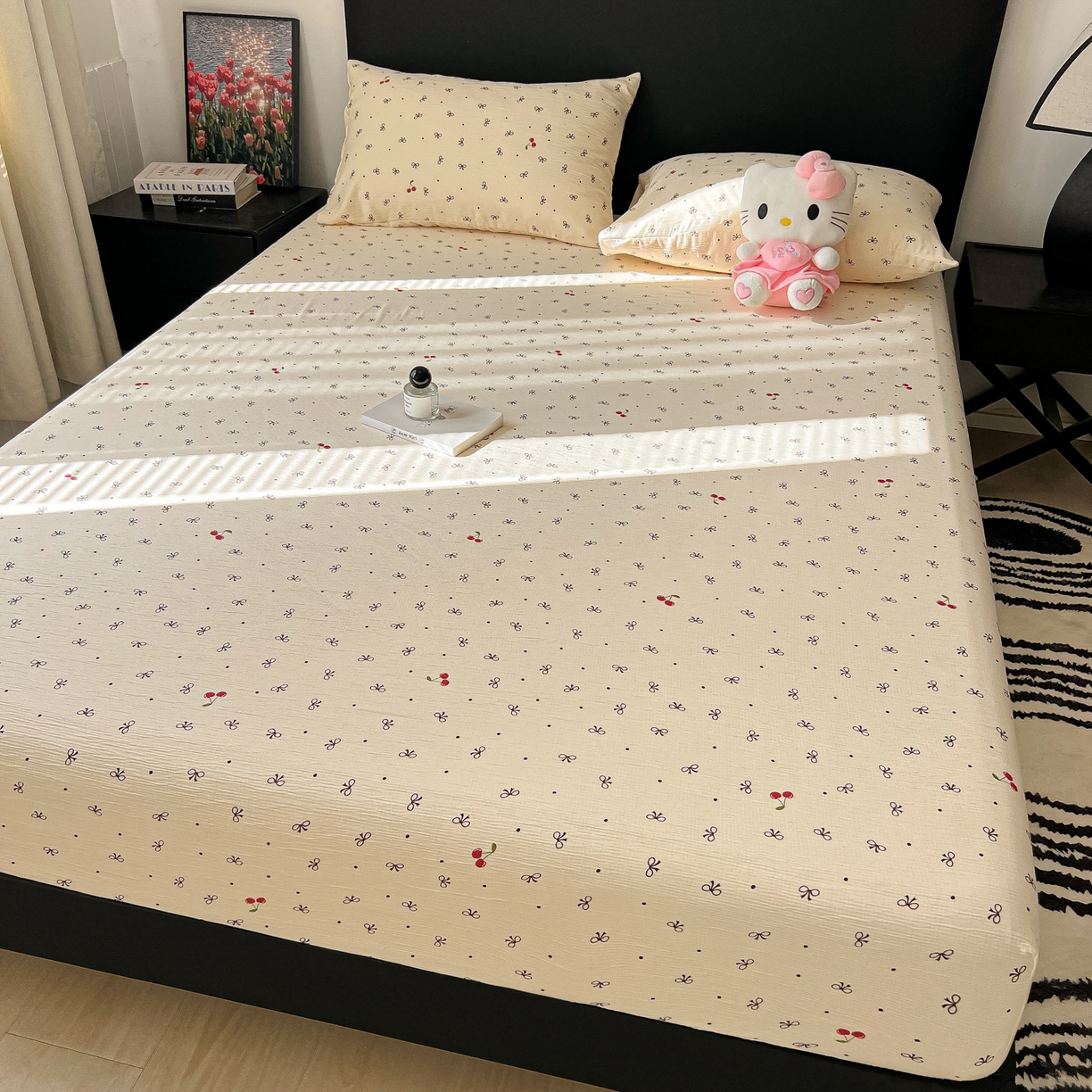 91家纺网 家纺一手货源 找家纺 韩巢家纺 2026新款三层纱单床笠热销款防滑床笠单件 樱桃蝴蝶