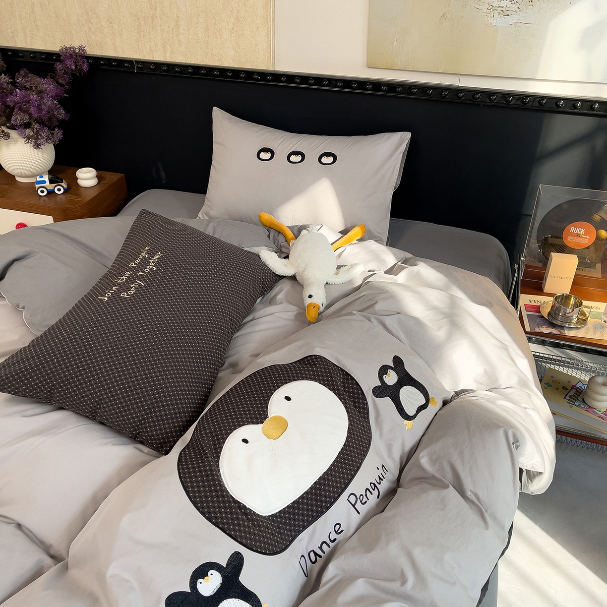 91家纺网 家纺一手货源 找家纺 炫拼家纺 2026春夏新款A类全棉纯棉40支水洗棉卡通贴布绣刺绣纯棉四件套-卡哇系列 卡哇一爵士