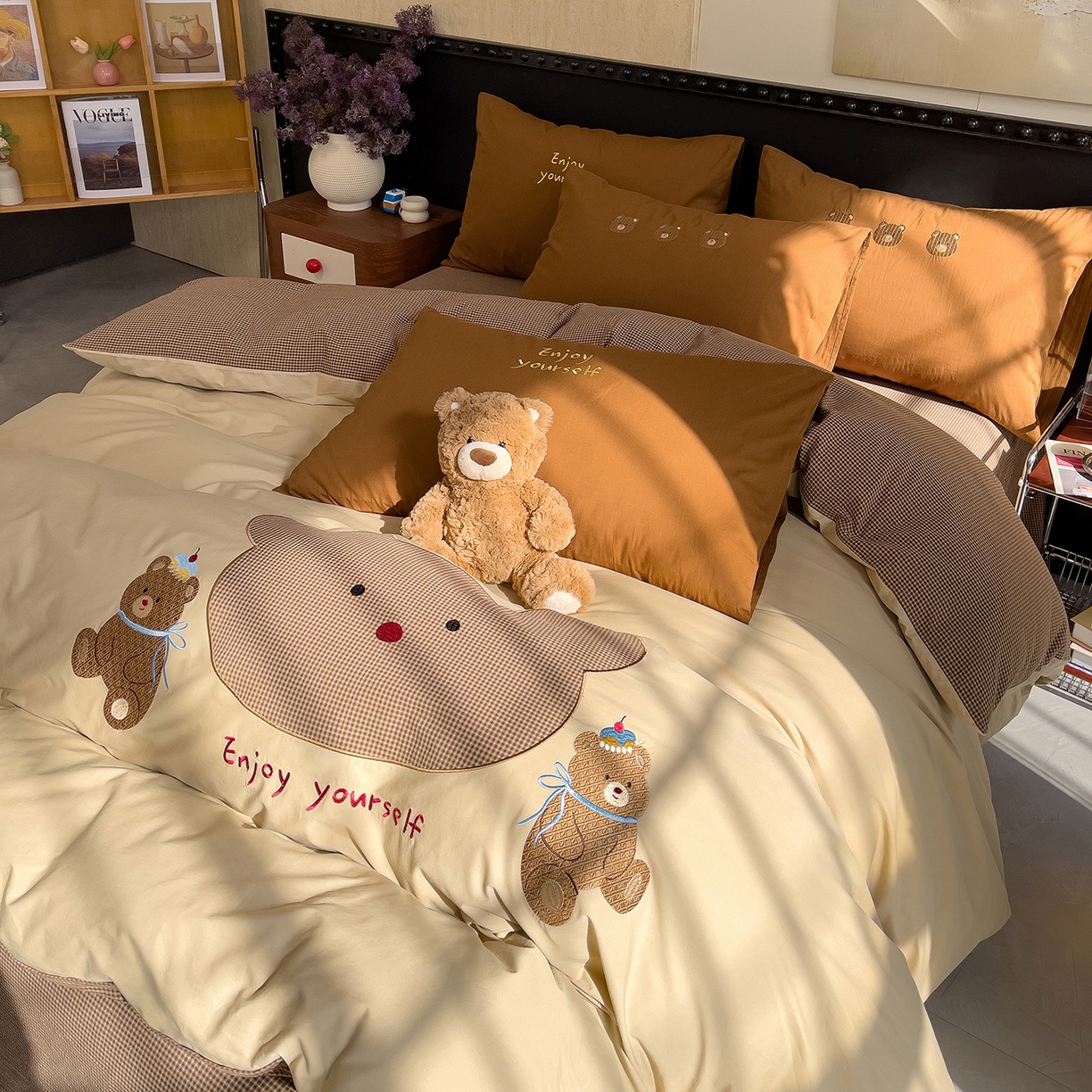 91家纺网 家纺一手货源 找家纺 炫拼家纺 2026春夏新款A类全棉纯棉40支水洗棉卡通贴布绣刺绣纯棉四件套-卡哇系列 卡哇一可可