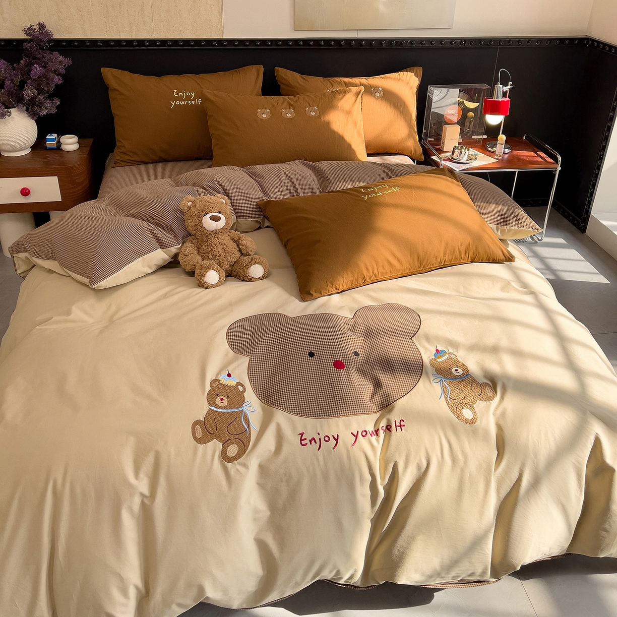 91家纺网 家纺一手货源 找家纺 炫拼家纺 2026春夏新款A类全棉纯棉40支水洗棉卡通贴布绣刺绣纯棉四件套-卡哇系列 卡哇一可可