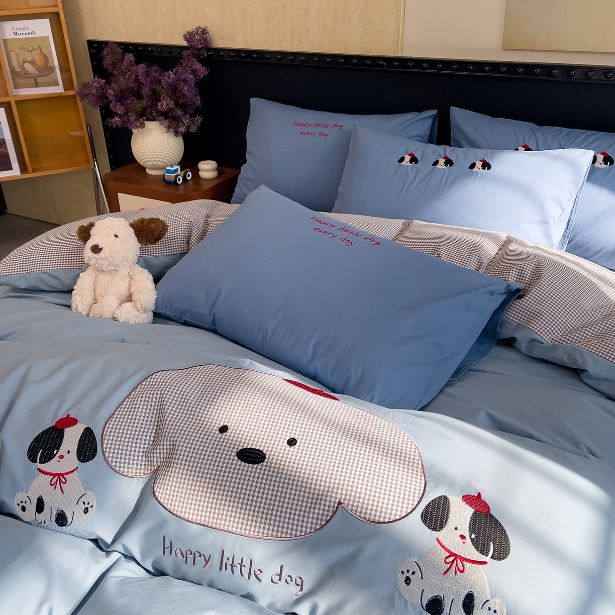 91家纺网 家纺一手货源 找家纺 炫拼家纺 2026春夏新款A类全棉纯棉40支水洗棉卡通贴布绣刺绣纯棉四件套-卡哇系列 卡哇一汪星