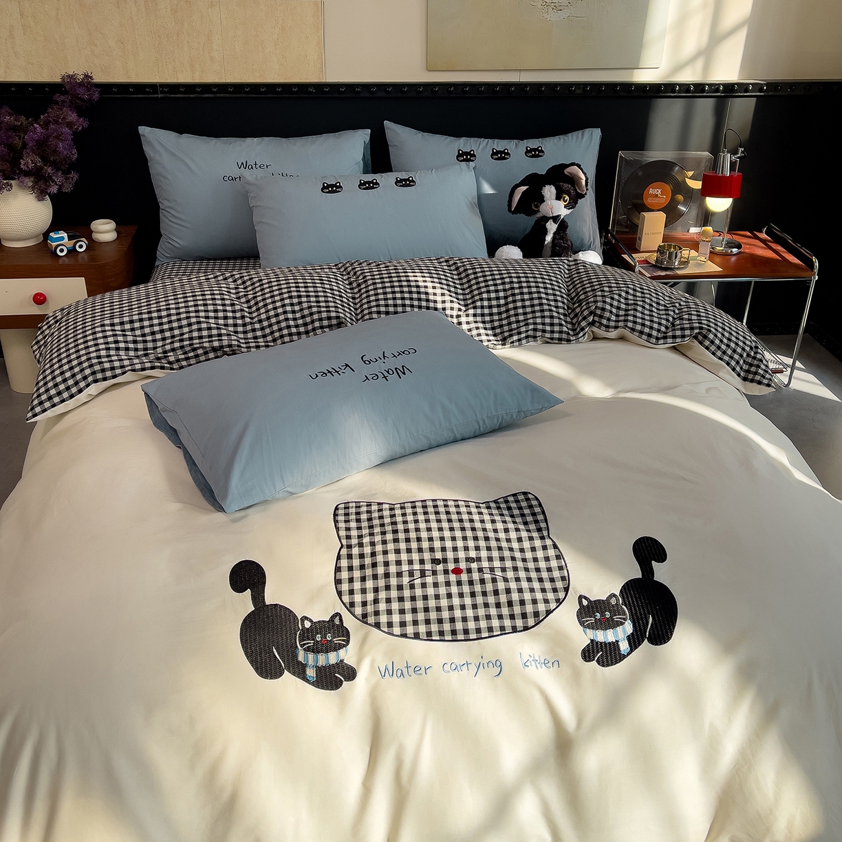 91家纺网 家纺一手货源 找家纺 炫拼家纺 2026春夏新款A类全棉纯棉40支水洗棉卡通贴布绣刺绣纯棉四件套-卡哇系列 卡哇一悠咪