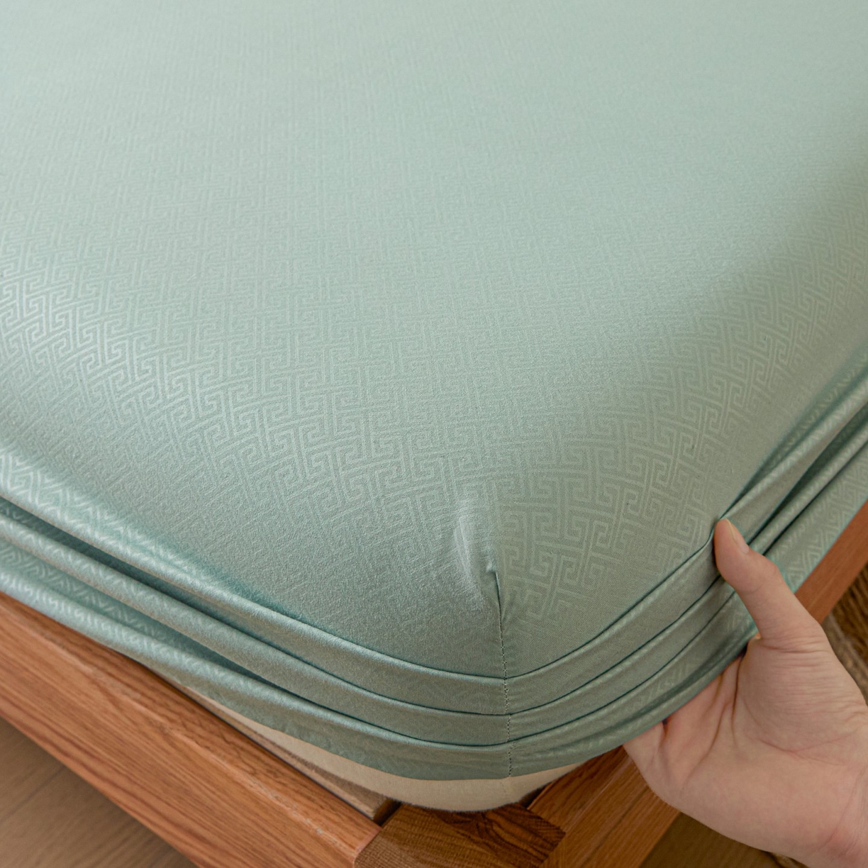 91家纺网 家纺一手货源 找家纺 衿成家纺 2026新款磨毛压光工艺单品床笠-YG系列 YG-墨绿