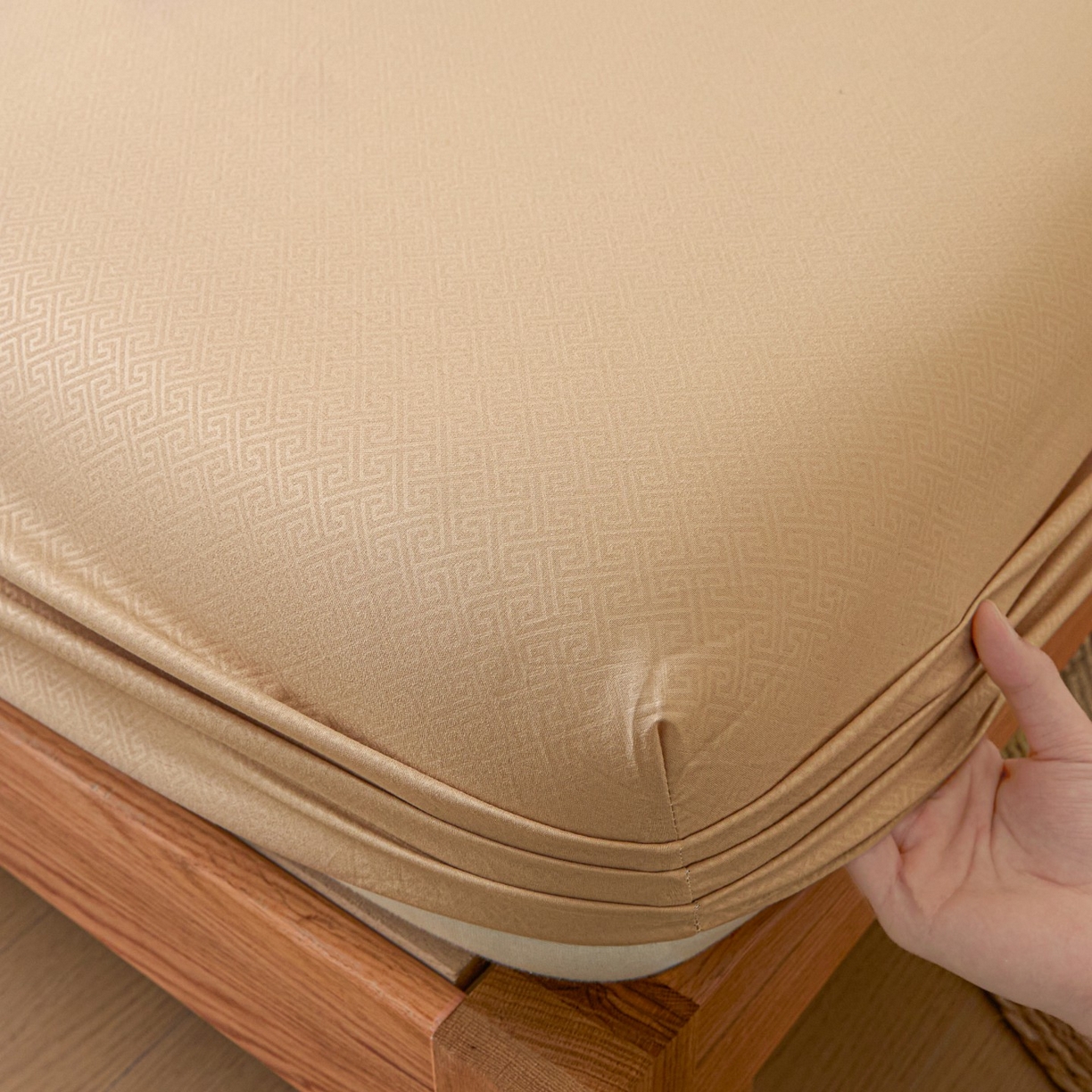 91家纺网 家纺一手货源 找家纺 衿成家纺 2026新款磨毛压光工艺单品床笠-YG系列 YG-卡其