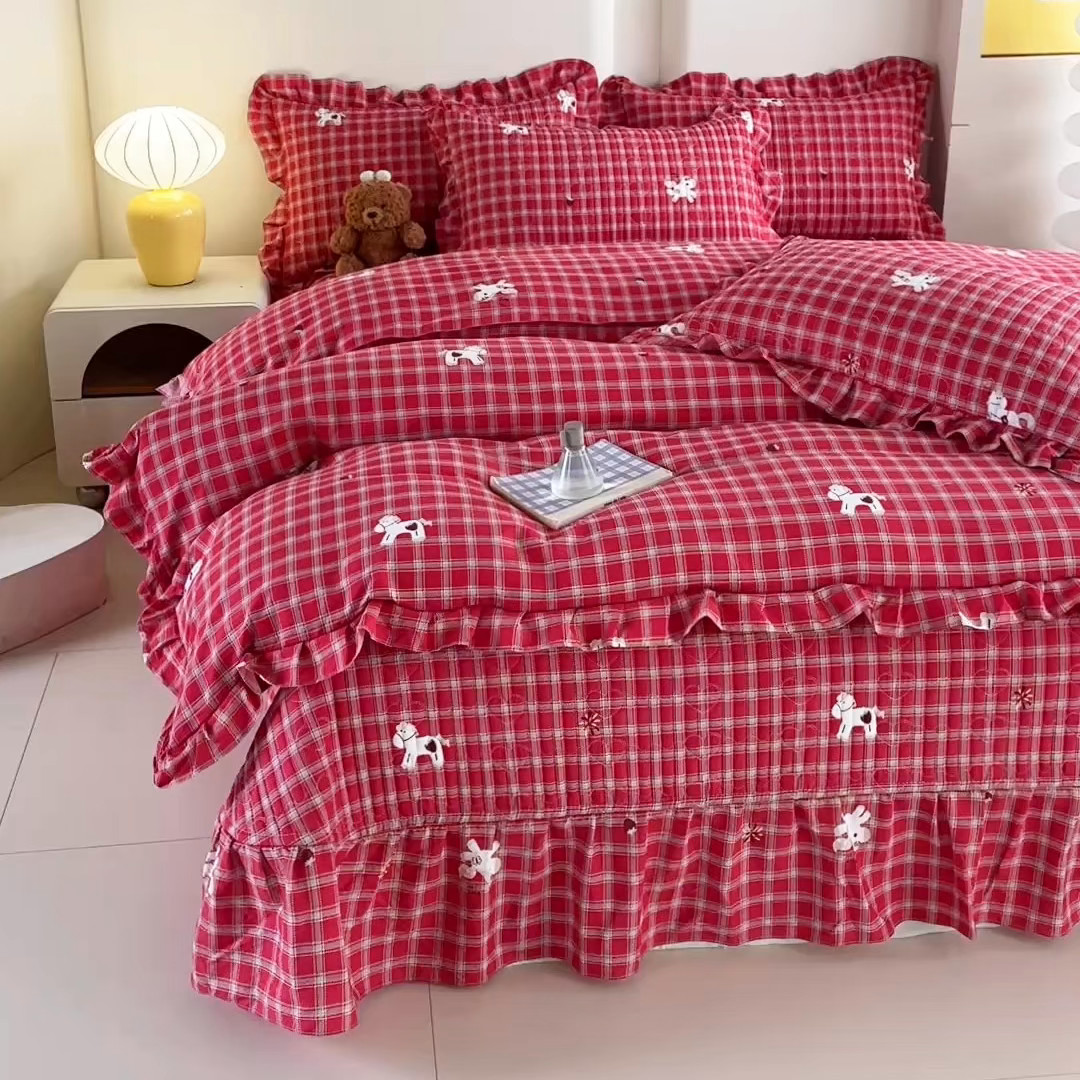 91家纺网 家纺一手货源 找家纺 梓之赫 2026春夏新款A类云感木棉双层纱夹棉床盖四件套 奥汀小马