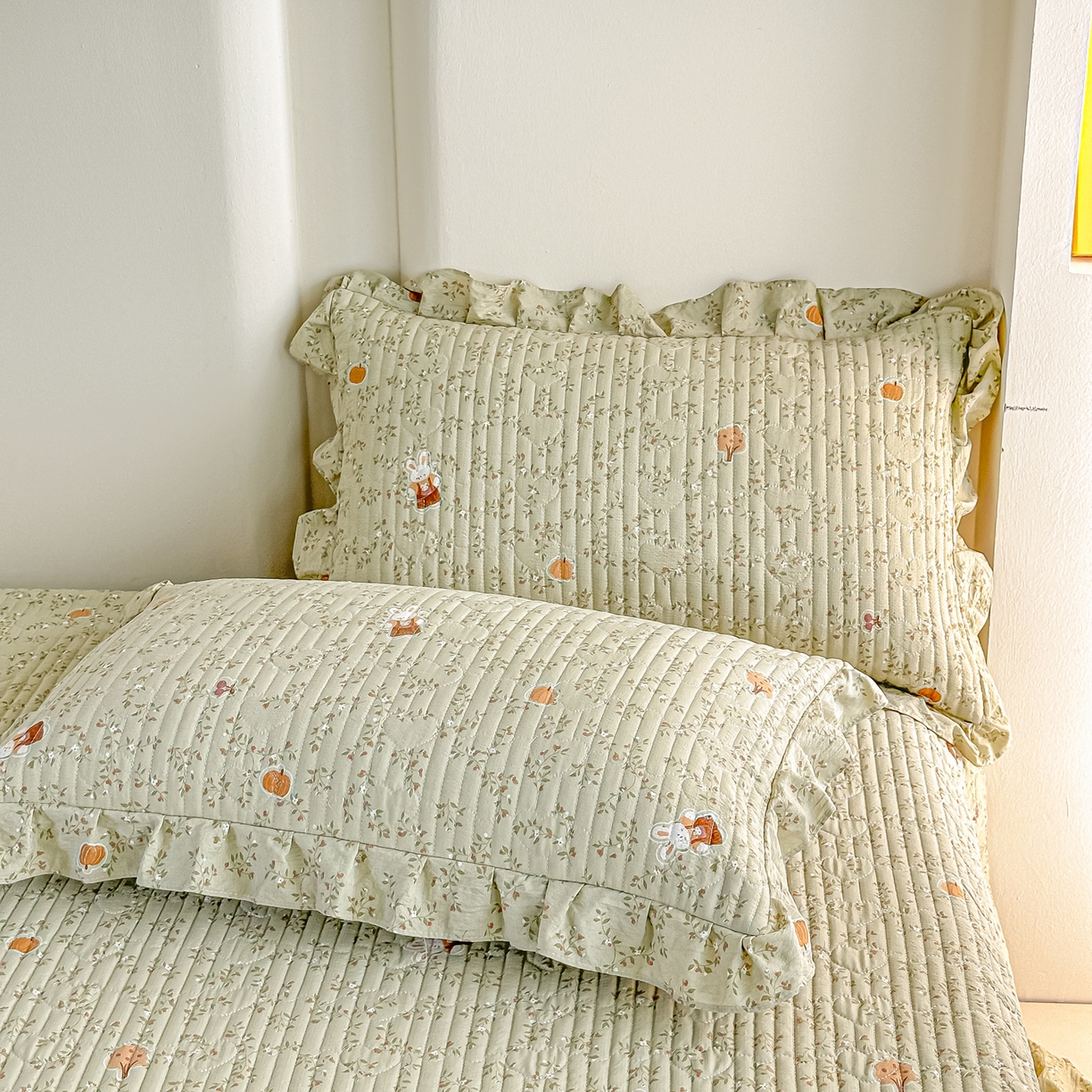 91家纺网 家纺一手货源 找家纺 梓之赫 2026春夏新款A类云感木棉双层纱夹棉床盖四件套 八宝南瓜兔