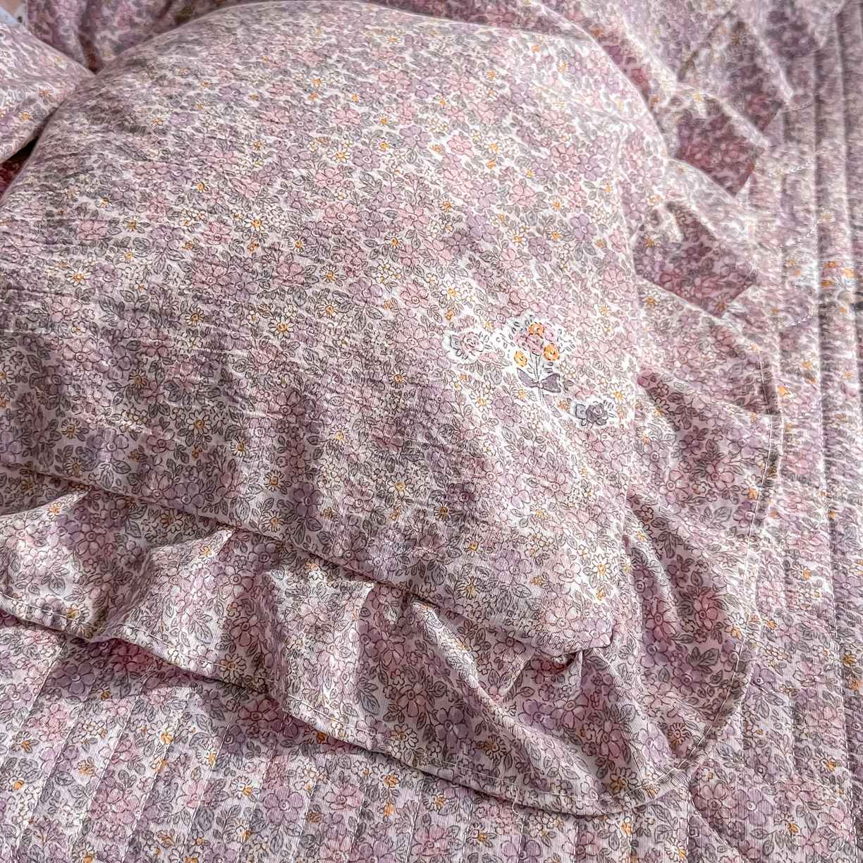 91家纺网 家纺一手货源 找家纺 梓之赫 2026春夏新款A类云感木棉双层纱夹棉床盖四件套 法式庄园