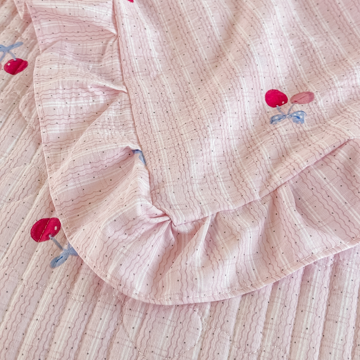 91家纺网 家纺一手货源 找家纺 梓之赫 2026春夏新款A类云感木棉双层纱夹棉床盖四件套 浅樱啵啵