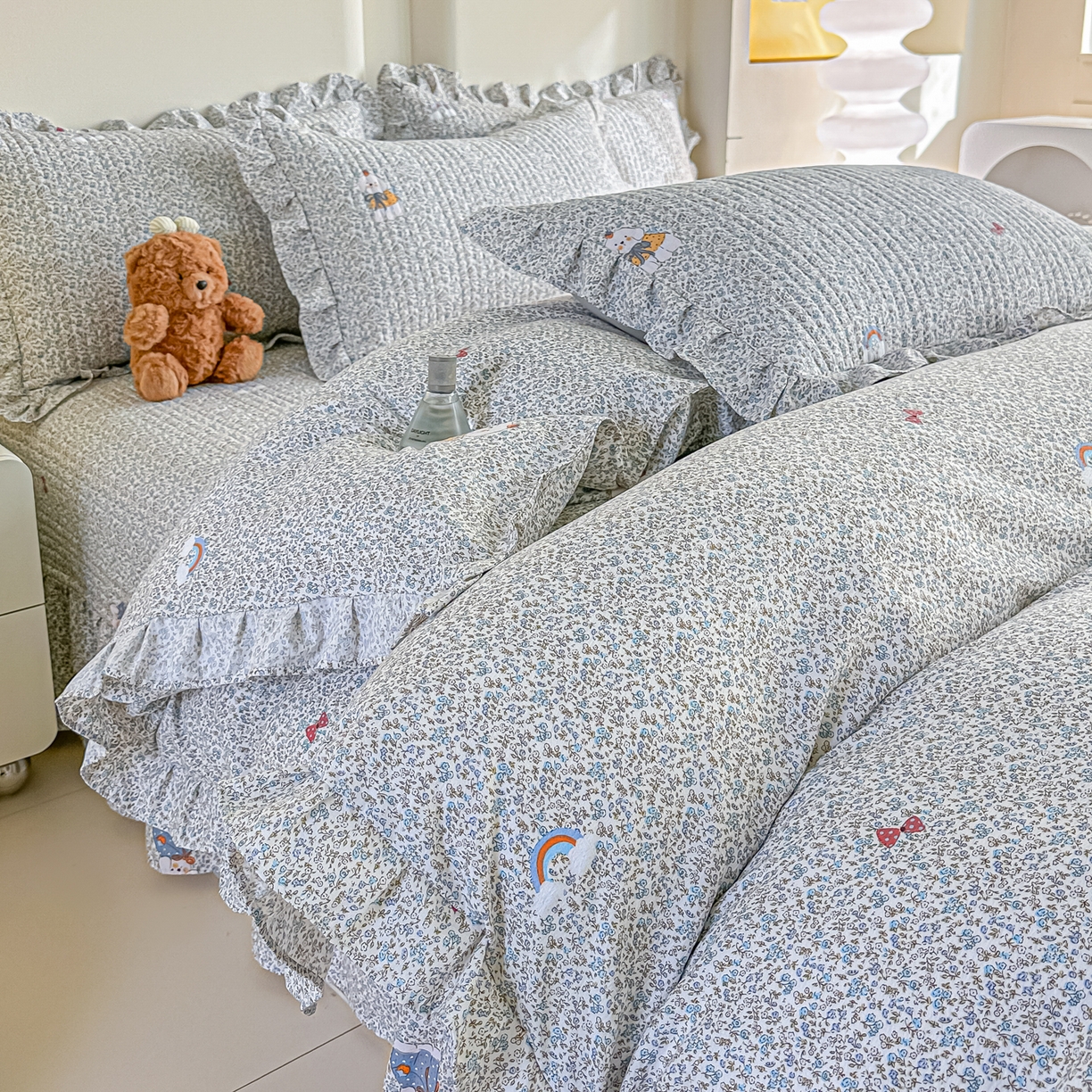 91家纺网 家纺一手货源 找家纺 梓之赫 2026春夏新款A类云感木棉双层纱夹棉床盖四件套 寻觅-浅米