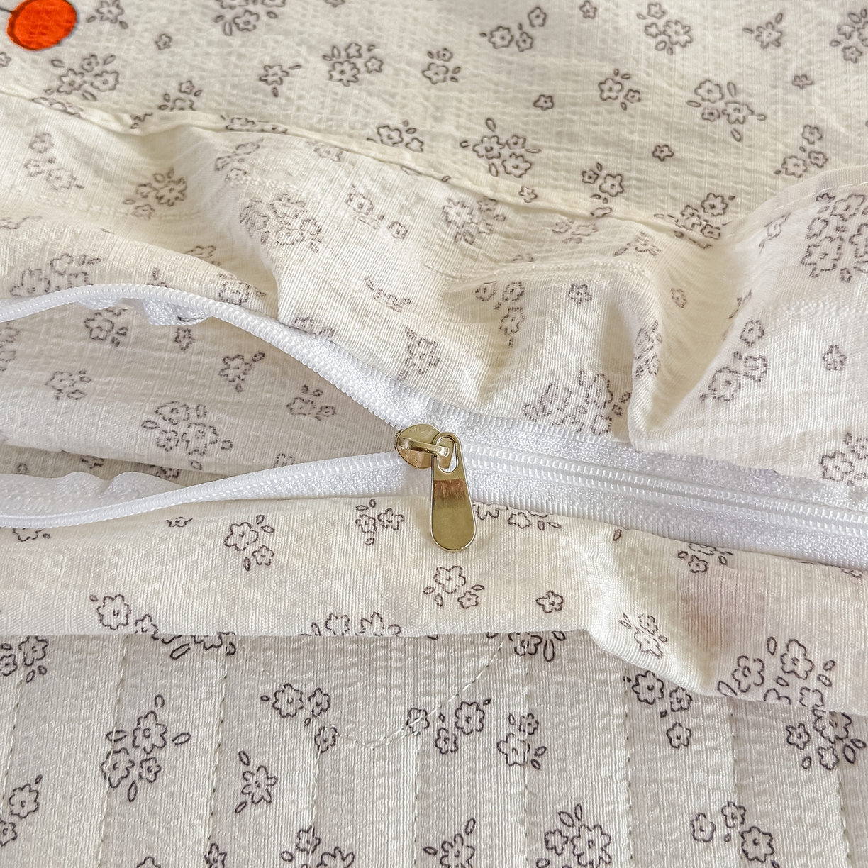 91家纺网 家纺一手货源 找家纺 梓之赫 2026春夏新款A类云感木棉双层纱夹棉床盖四件套 一颗樱桃