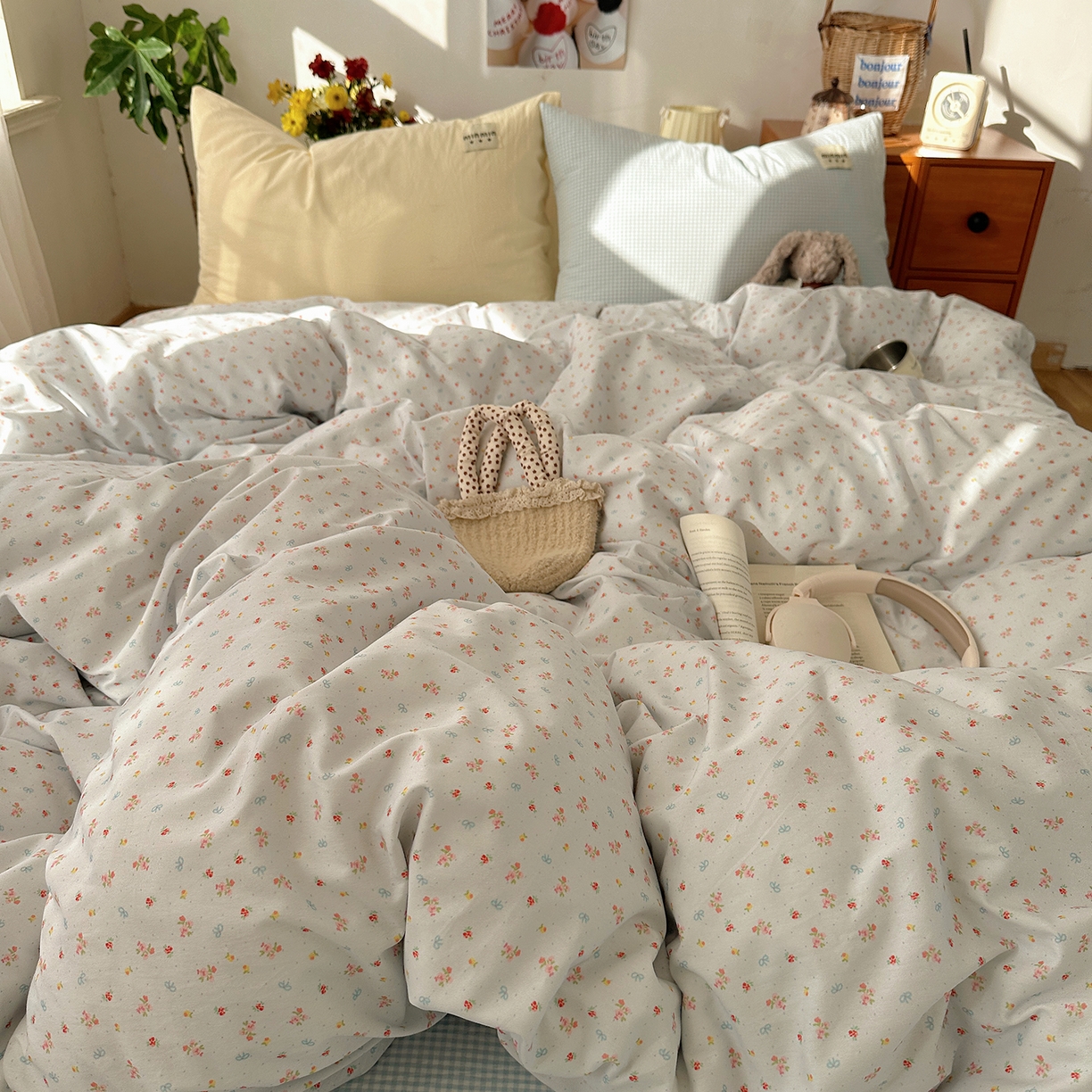 91家纺网 家纺一手货源 找家纺 桃子家居 2026新款A类纯棉水洗棉ins韩系小清新碎花混搭织标工艺色织水洗棉四件套系列 水洗棉-蓝雾花黛