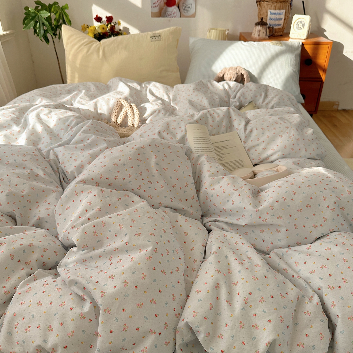 91家纺网 家纺一手货源 找家纺 桃子家居 2026新款A类纯棉水洗棉ins韩系小清新碎花混搭织标工艺色织水洗棉四件套系列 水洗棉-蓝雾花黛