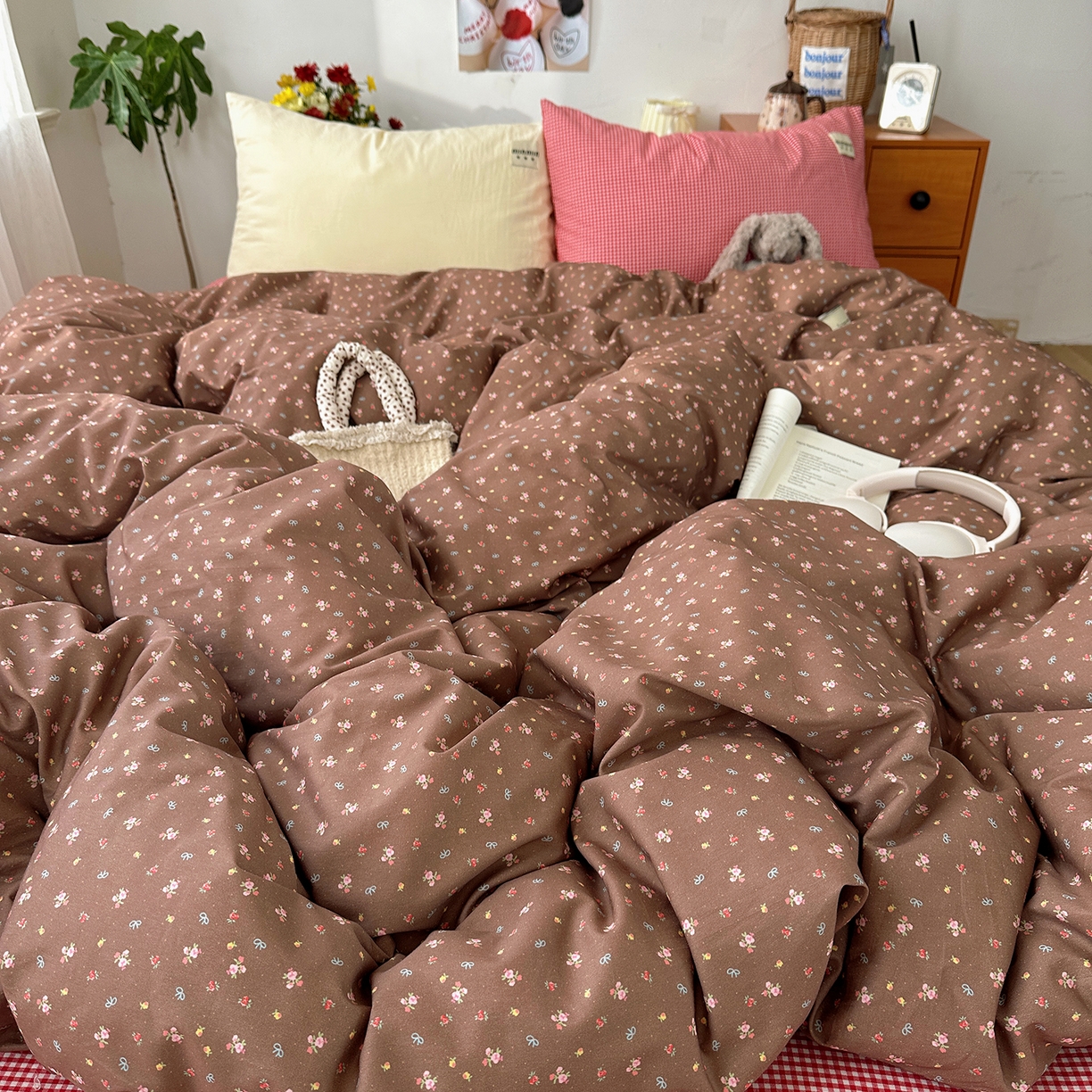 91家纺网 家纺一手货源 找家纺 桃子家居 2026新款A类纯棉水洗棉ins韩系小清新碎花混搭织标工艺色织水洗棉四件套系列 水洗棉-栗雾来信