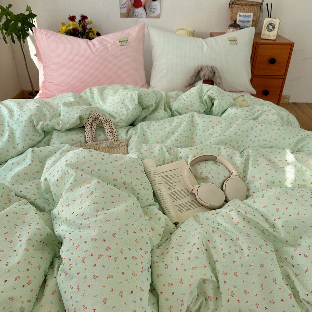 91家纺网 家纺一手货源 找家纺 桃子家居 2026新款A类纯棉水洗棉ins韩系小清新碎花混搭织标工艺色织水洗棉四件套系列 水洗棉-青雾春日