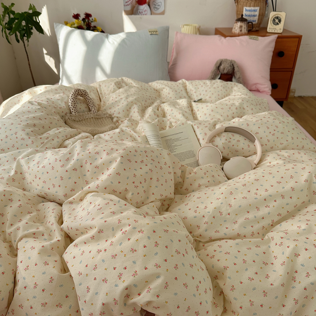 91家纺网 家纺一手货源 找家纺 桃子家居 2026新款A类纯棉水洗棉ins韩系小清新碎花混搭织标工艺色织水洗棉四件套系列 水洗棉-云雾星花