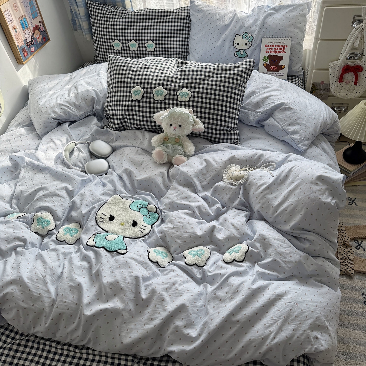 91家纺网 家纺一手货源 找家纺 原素 2026新款新春卡哇伊毛巾绣四件套 花朵女孩