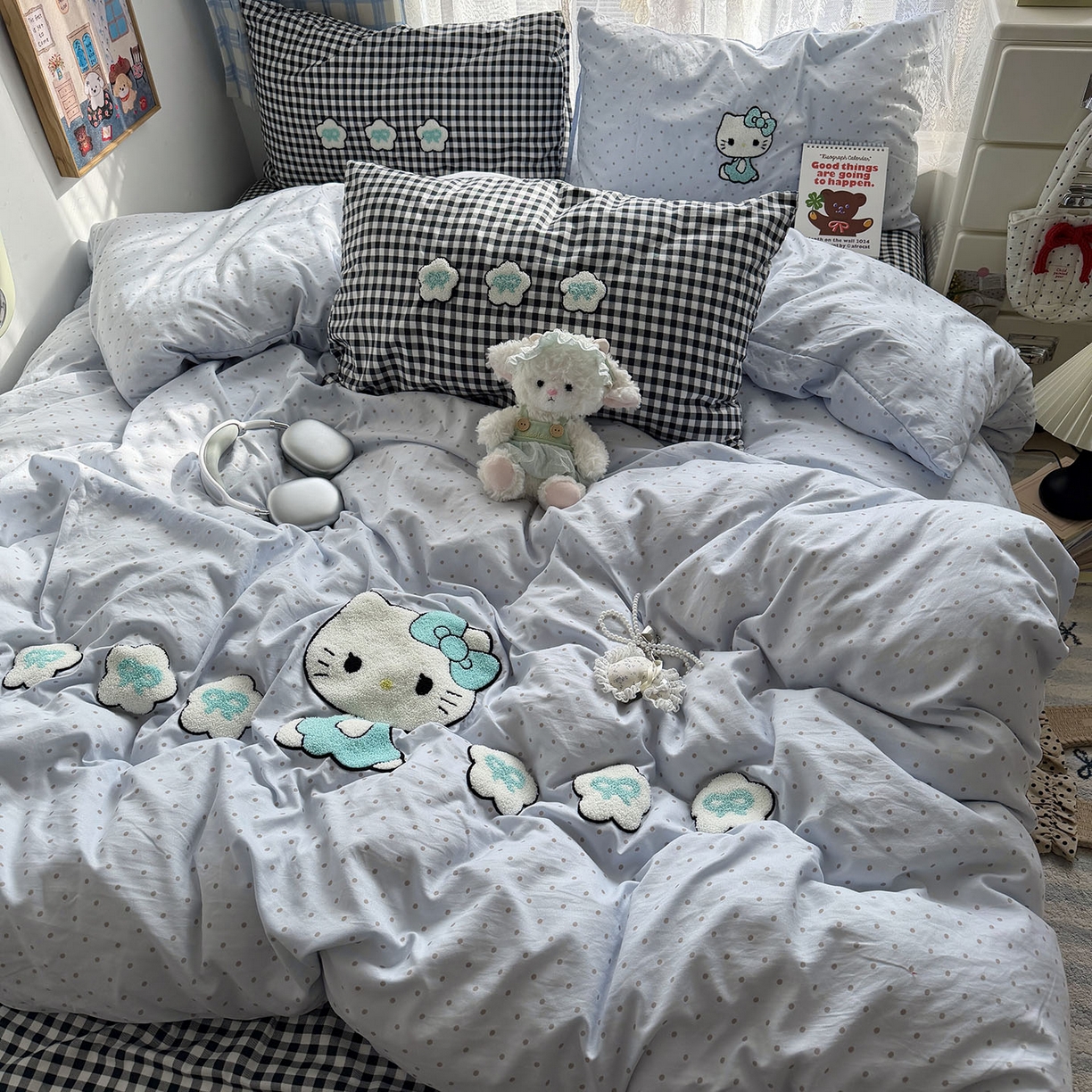 91家纺网 家纺一手货源 找家纺 原素 2026新款新春卡哇伊毛巾绣四件套 花朵女孩