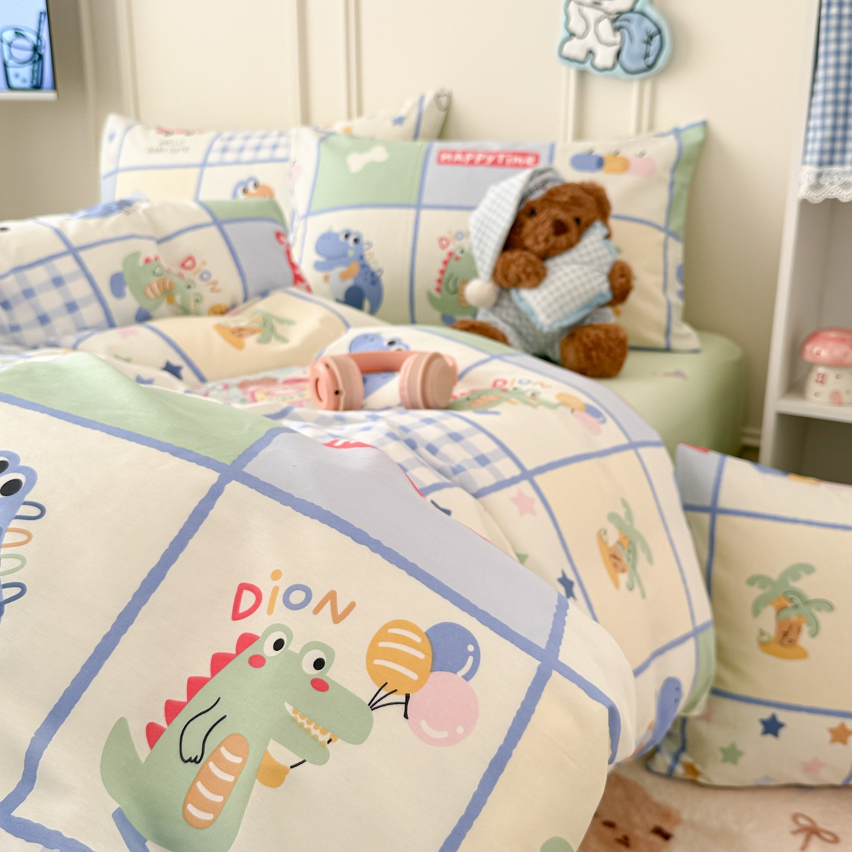 91家纺网 家纺一手货源 找家纺 简宜家居（朝初家纺） 2026新款全棉12868卡通印花四件套大耳朵兔兔系列 元气恐龙格