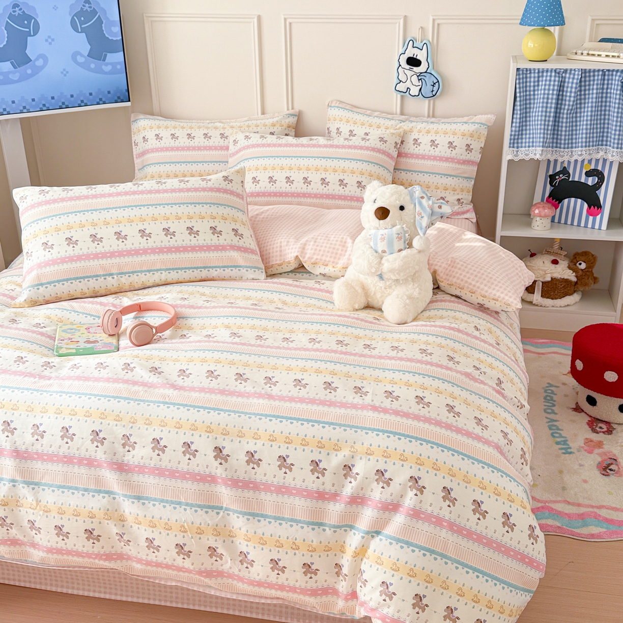 91家纺网 家纺一手货源 找家纺 简宜家居（朝初家纺） 2026新款全棉12868卡通印花四件套大耳朵兔兔系列 彩条马仔