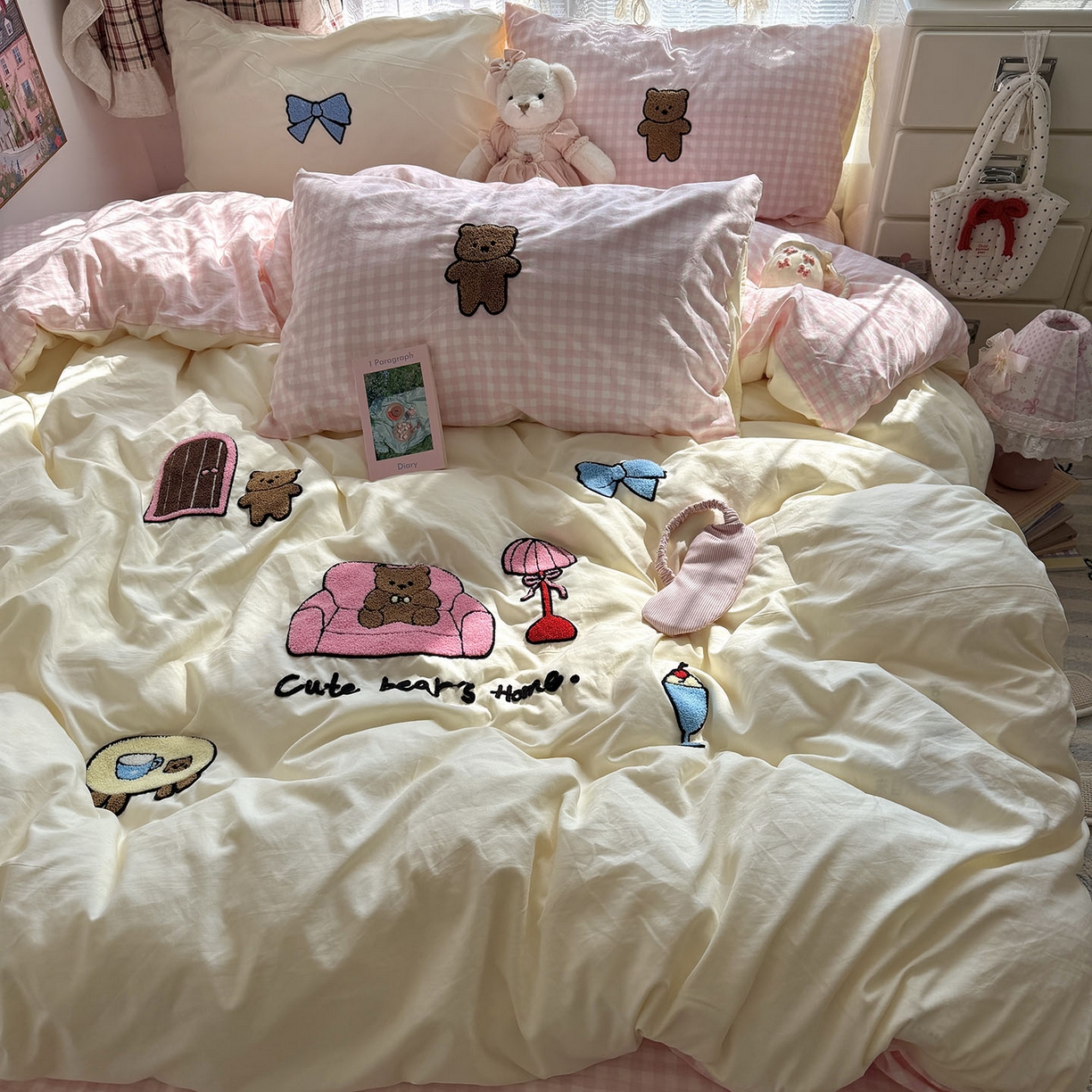 91家纺网 家纺一手货源 找家纺 原素 2026新款新春卡哇伊毛巾绣四件套 沙发抱抱熊