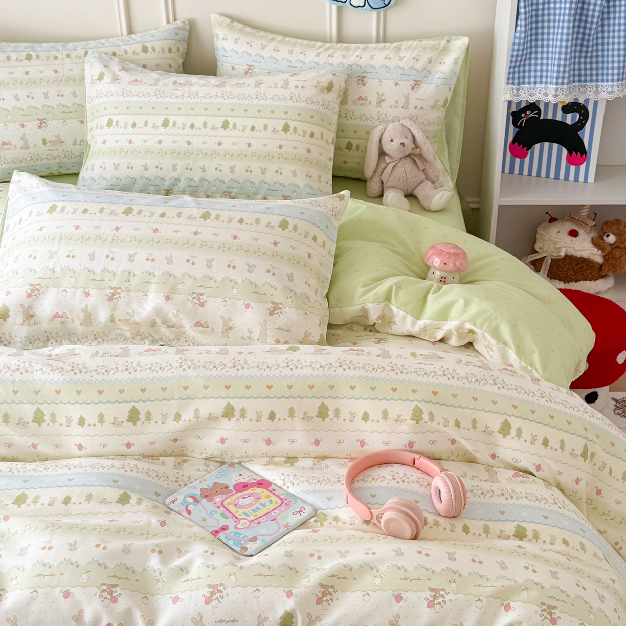 91家纺网 家纺一手货源 找家纺 简宜家居（朝初家纺） 2026新款全棉12868卡通印花四件套大耳朵兔兔系列 青柠蓝花