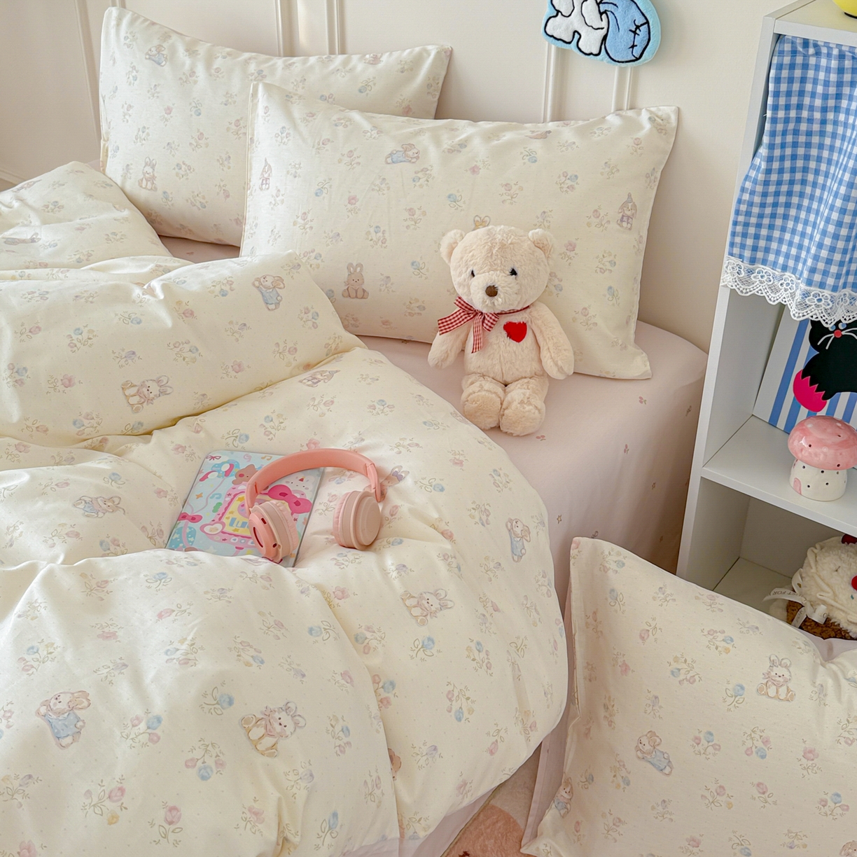 91家纺网 家纺一手货源 找家纺 简宜家居（朝初家纺） 2026新款全棉12868卡通印花四件套大耳朵兔兔系列 兔叽碎花