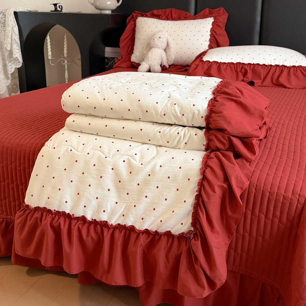 91家纺网 家纺一手货源 找家纺 富米莱（原臻工厂） 2026新款韩系古法韩国水洗棉云棉大布袋法式浪漫大花边床盖夏凉被床盖四件套 点点红