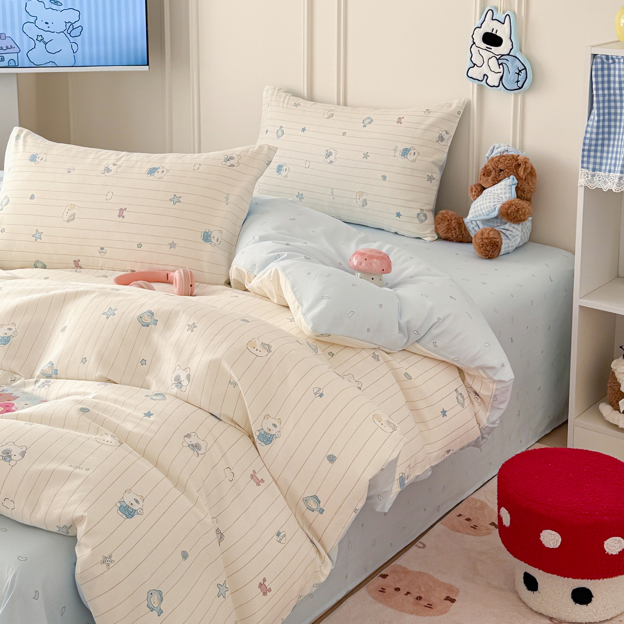 91家纺网 家纺一手货源 找家纺 简宜家居（朝初家纺） 2026新款全棉12868卡通印花四件套大耳朵兔兔系列 线条蓝猫咪