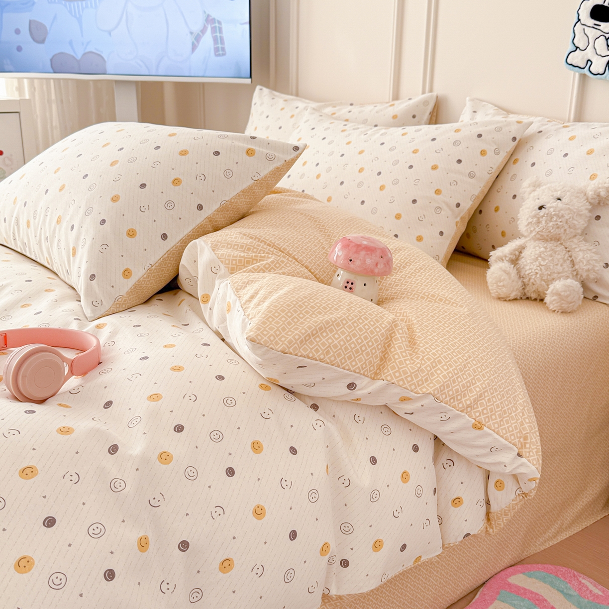 91家纺网 家纺一手货源 找家纺 简宜家居（朝初家纺） 2026新款全棉12868卡通印花四件套大耳朵兔兔系列 小微笑