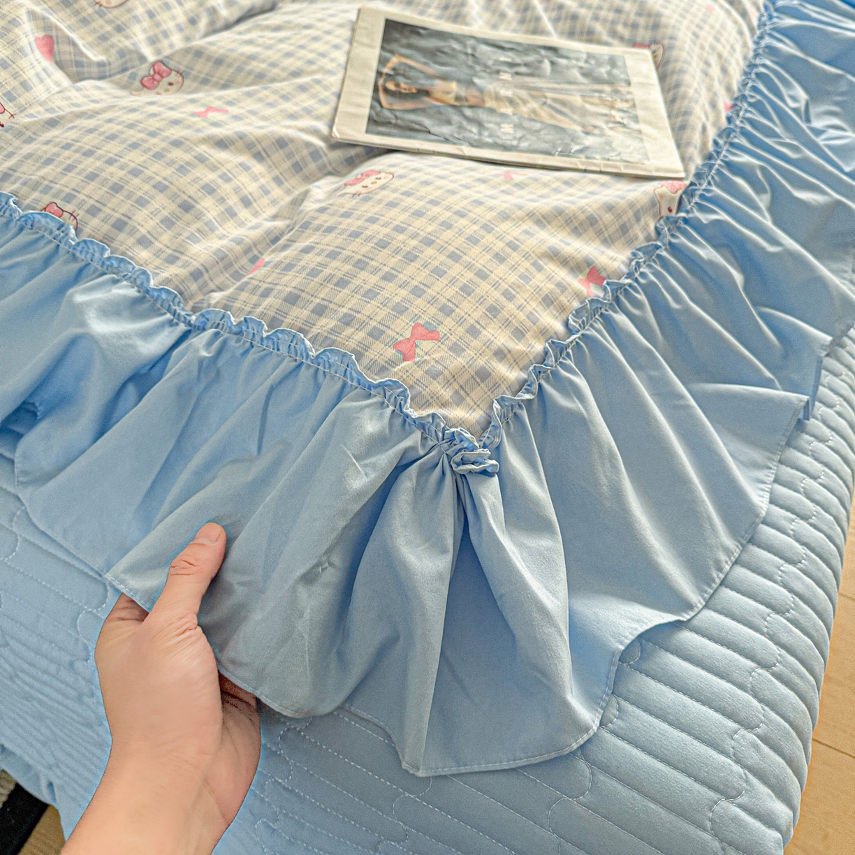 91家纺网 家纺一手货源 找家纺 富米莱（原臻工厂） 2026新款韩系古法韩国水洗棉云棉大布袋法式浪漫大花边床盖夏凉被床盖四件套 猫猫蓝