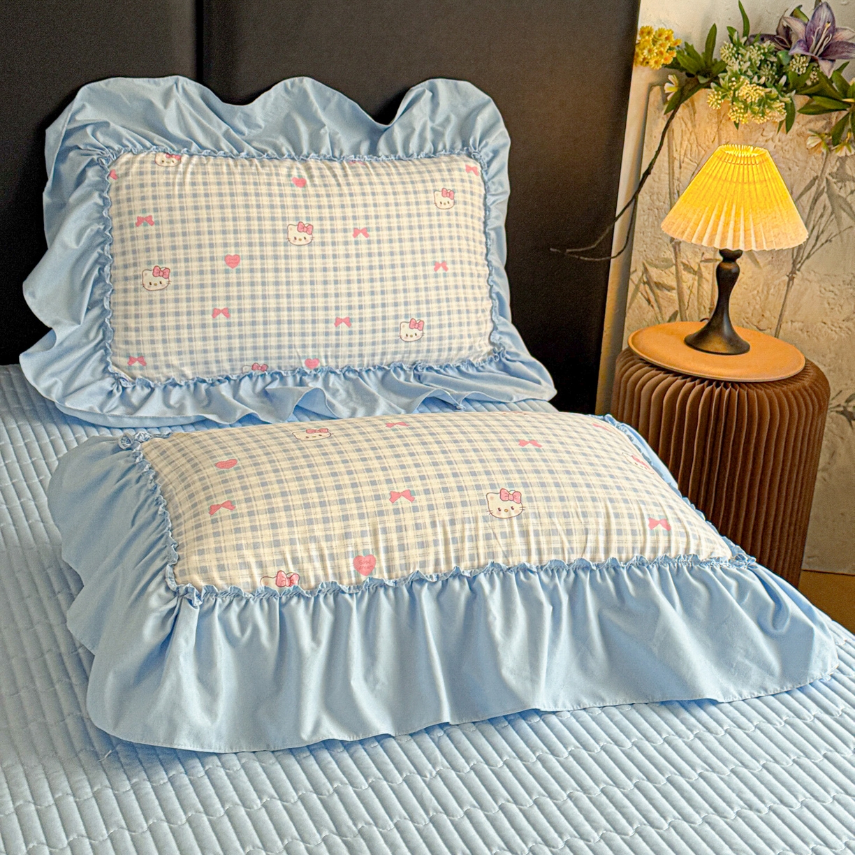 91家纺网 家纺一手货源 找家纺 富米莱（原臻工厂） 2026新款韩系古法韩国水洗棉云棉大布袋法式浪漫大花边床盖夏凉被床盖四件套 猫猫蓝