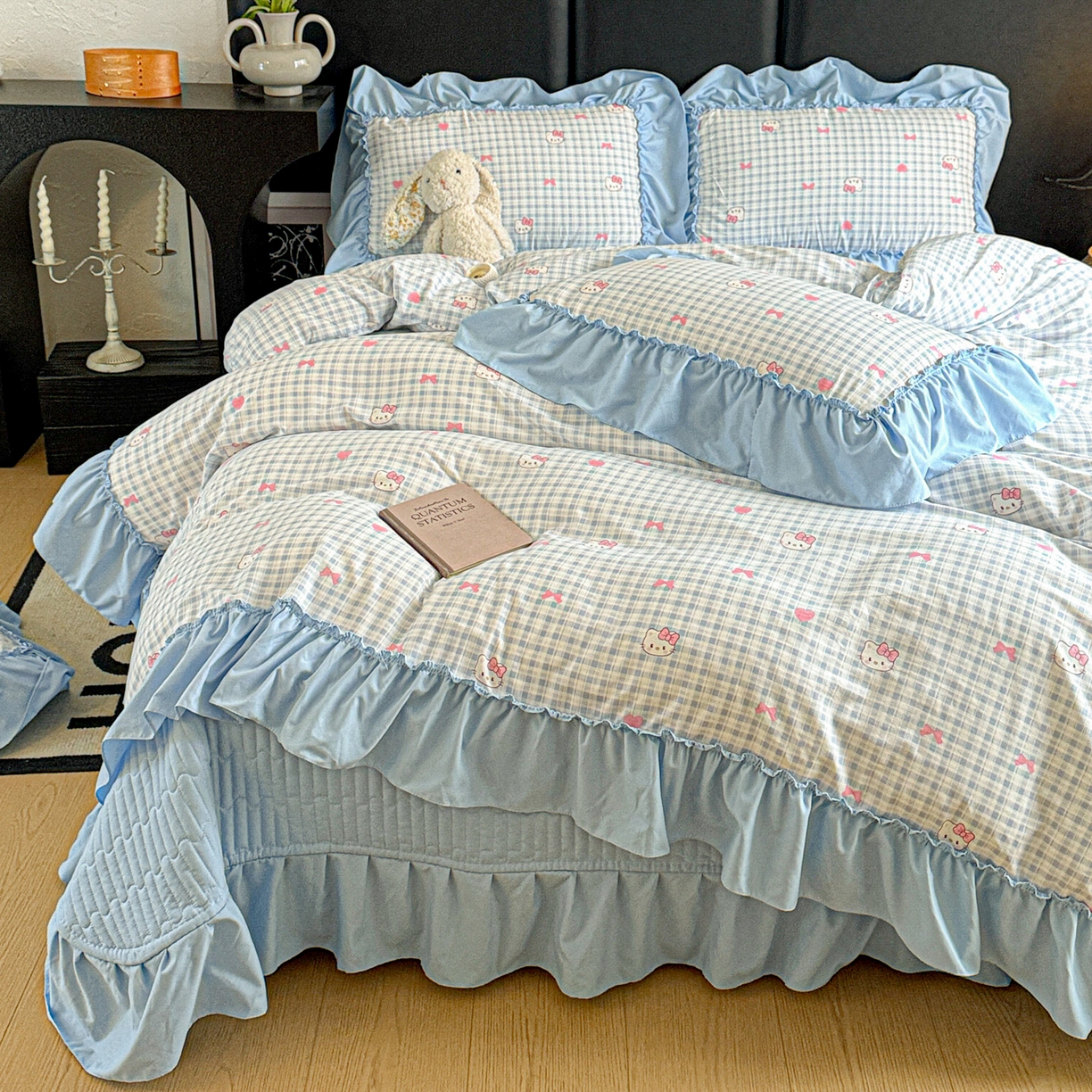 91家纺网 家纺一手货源 找家纺 富米莱（原臻工厂） 2026新款韩系古法韩国水洗棉云棉大布袋法式浪漫大花边床盖夏凉被床盖四件套 猫猫蓝